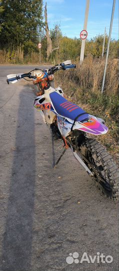 Ataki EF 250R, 175fmm 4V