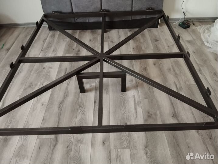 Парящая кровать