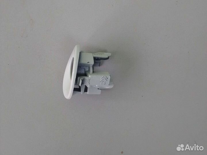 Кронштейн датчика парковки peugeot\citroen