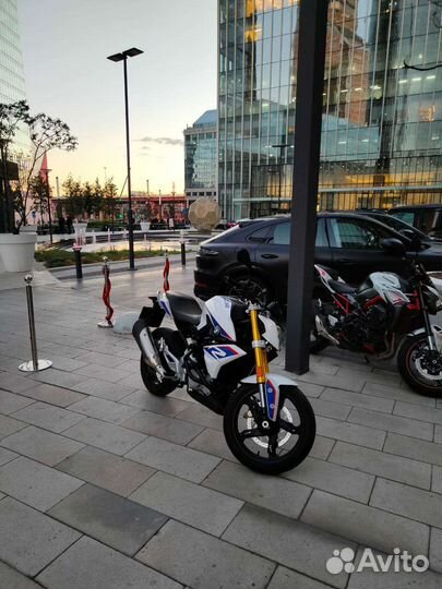 BMW G310R
