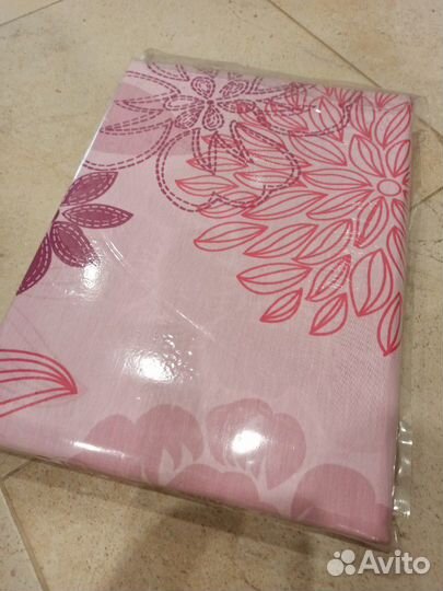 Новое постельное белье семейный комплект без прост