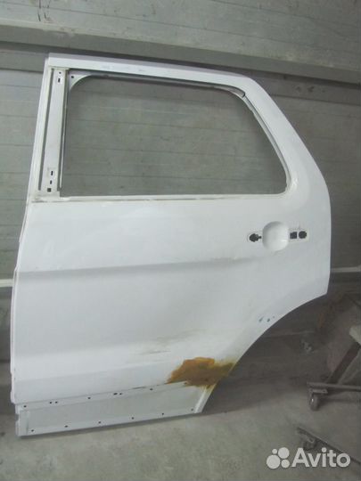Дверь задняя левая Ford Explorer V