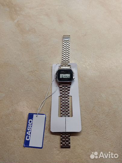 Часы новые Casio