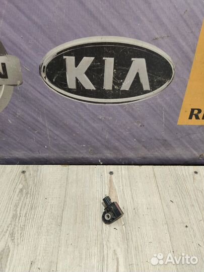 Датчик airbag подушки безопасности аирбаг Kia sore