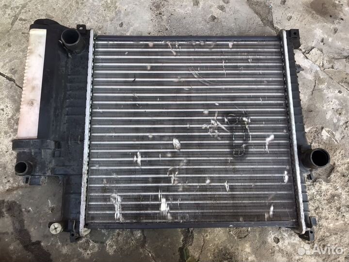 Радиатор двс бмв е36 325