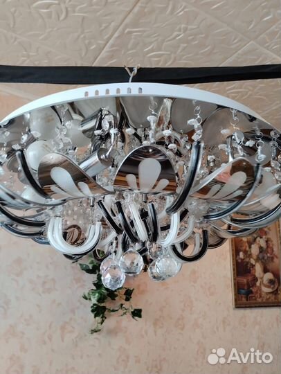 Люстра потолочная на пульте