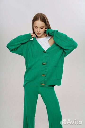 Женский костюм City зеленый