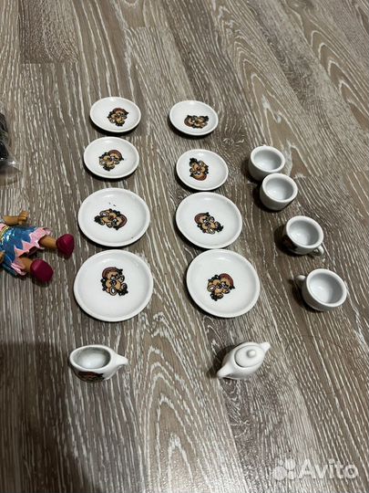 Цена за все. Игрушки, фарфоровый набр,киндеры