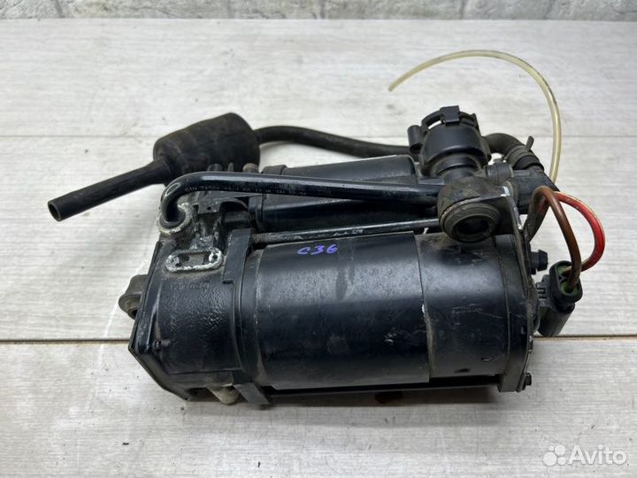 Компрессор пневмоподвески Mercedes S-Class W220