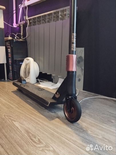 Трюковой самокат