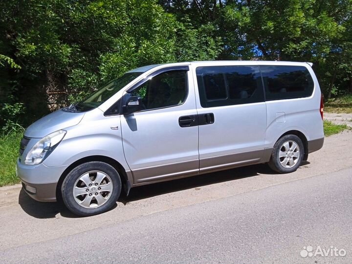 Hyundai Grand Starex 2.5 AT, 2009, 233 000 км