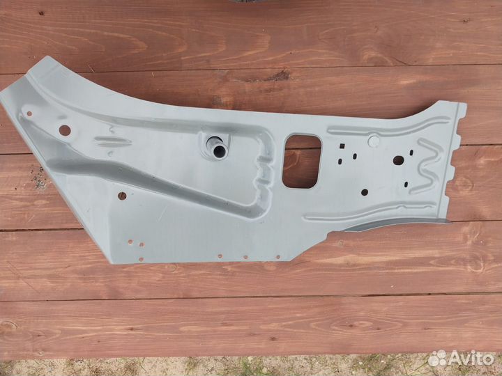 Панель брызговика Лада Веста левая
