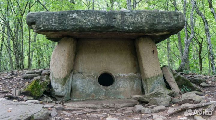 Джипинг на Пшадские водопады и дольмены
