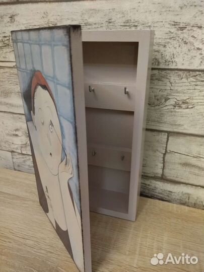 Ключница настенная