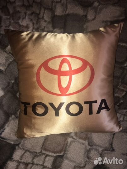 Подушка в авто Toyota