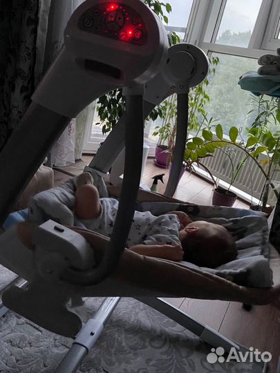 Стульчик для кормления triola 3 в 1