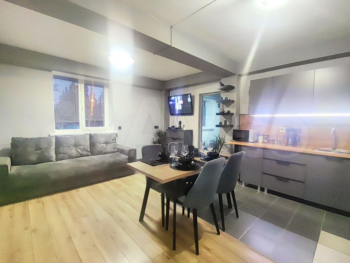 2-к. квартира, 40 м², 2/3 эт.