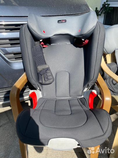 Детское автокресло 15 до 36 кг britax romer kidfix