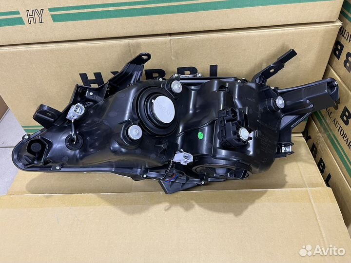 Фара правая Camry v55 2017 Led Аналог