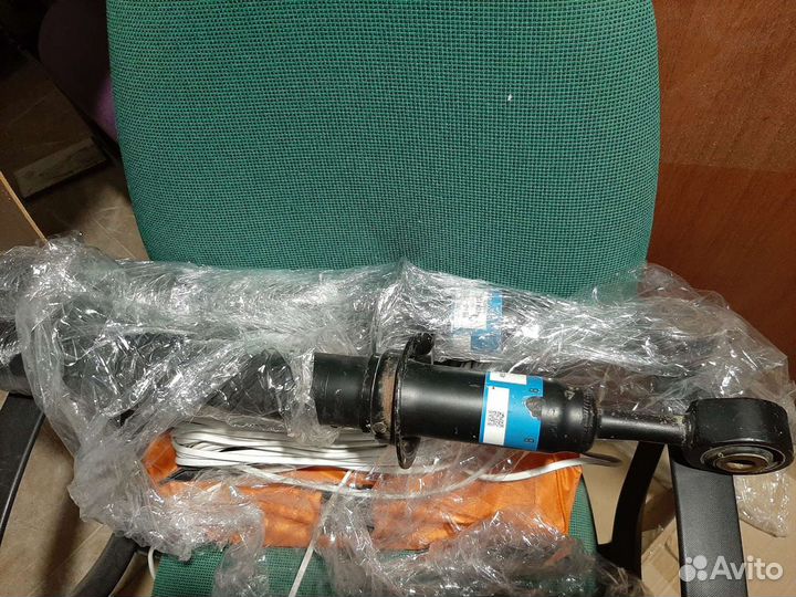 Б у в хорошем состоянии оригинал стойки передние