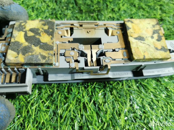 Плафон салона контрактный Mitsubishi Lancer X