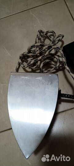 Электроутюг 