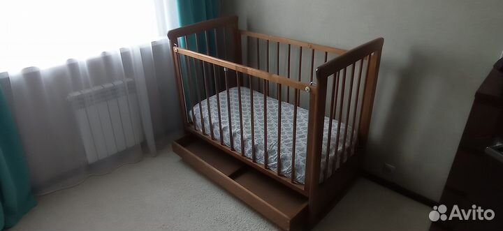 Детская кроватка