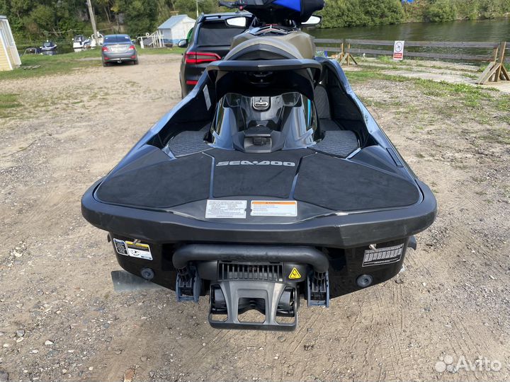 BRP Sea Doo GTX Limited 300 2017г. с прицепом