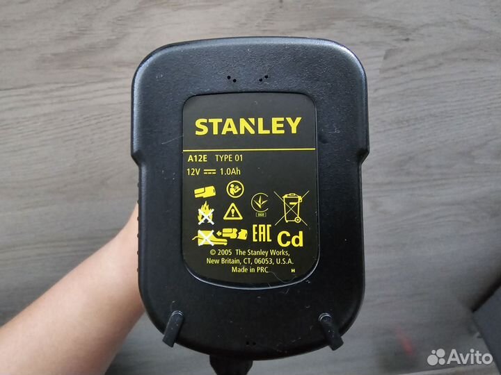 Шуруповерт Stanley 12v stdc12hbk