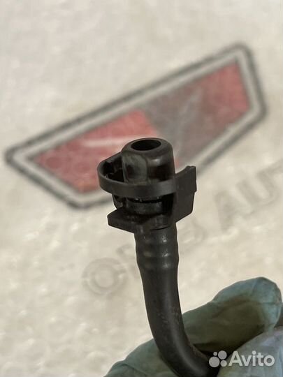 Трубка подогрева дросселя Опель Z16XER