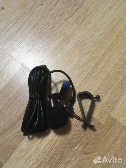 Микрофон Тиайс