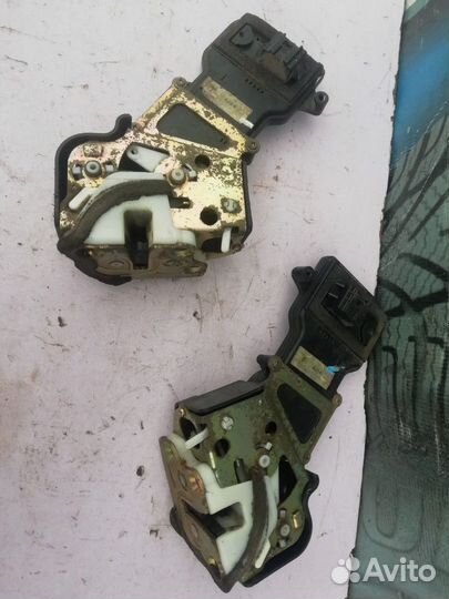 Дверной замок задний Mazda 6 (GG) 2002-2007