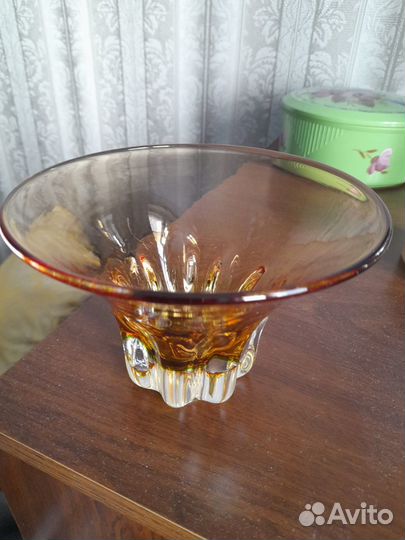 Вазы-салатники гутное цветное стекло СССР- 2 шт