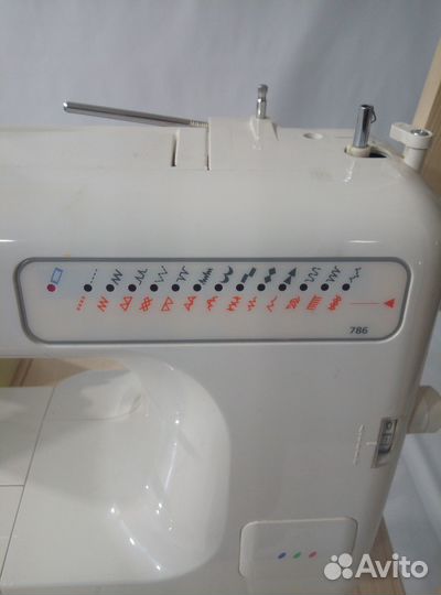 Швейная машинка jaguar 786