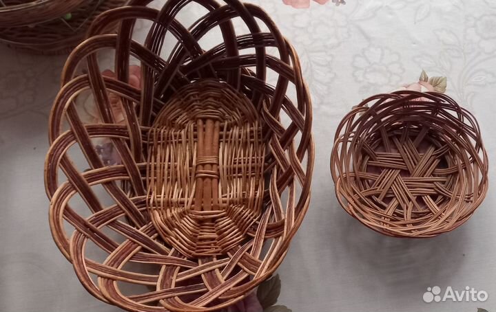 Фруктовницы плетеные, хлебницы