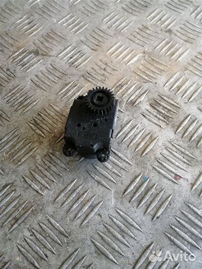 Моторчик отопителя Opel Astra H L69 Z18XER 2008