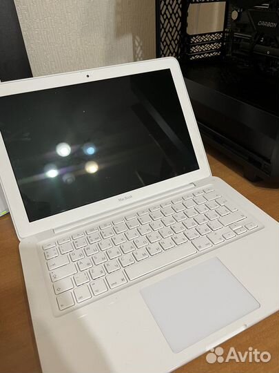 Ноутбук Apple Macbook 13 2010 A1342