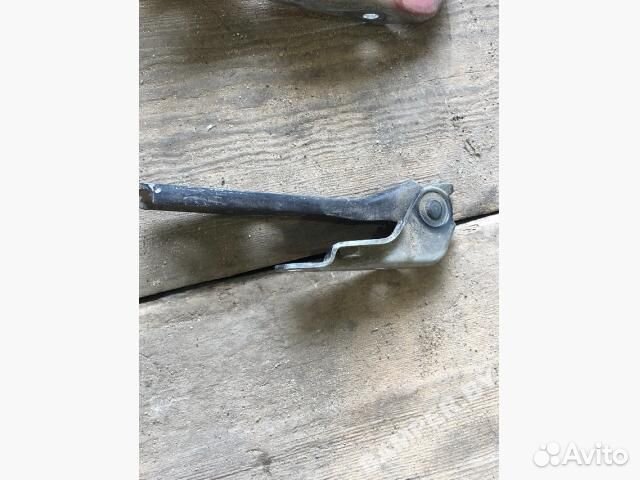 Петля капота левая для Audi A3 1997