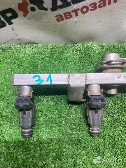 Топливная рейка с форсунками Geely Mk седан 1.5