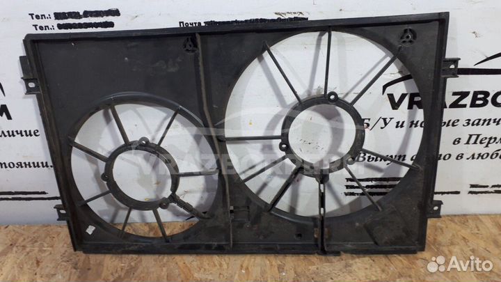 Кожух вентилятора (диффузор) VW Passat