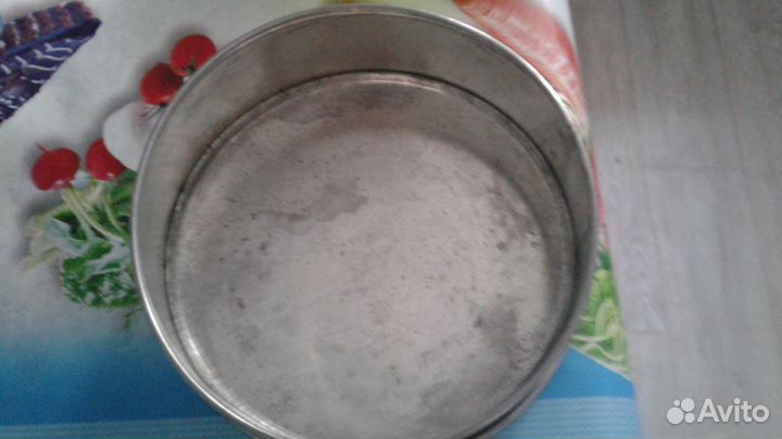 Форма для выпечки и банки стеклянные