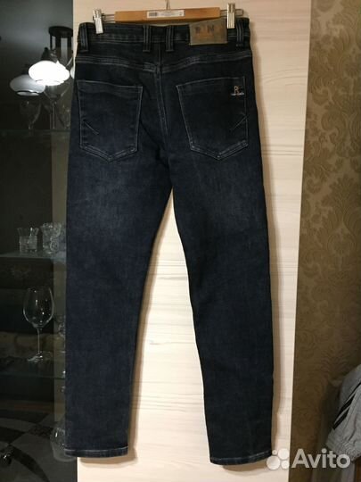 Продам джинсы мужские