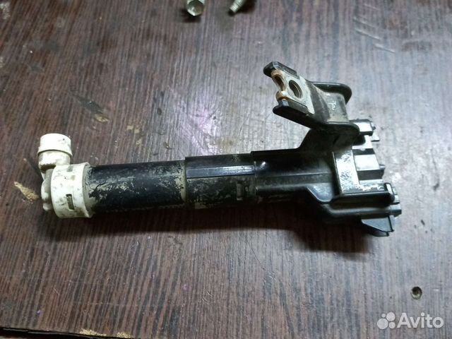 Toyota Prado 150 форсунка омывателя фар R 09-13