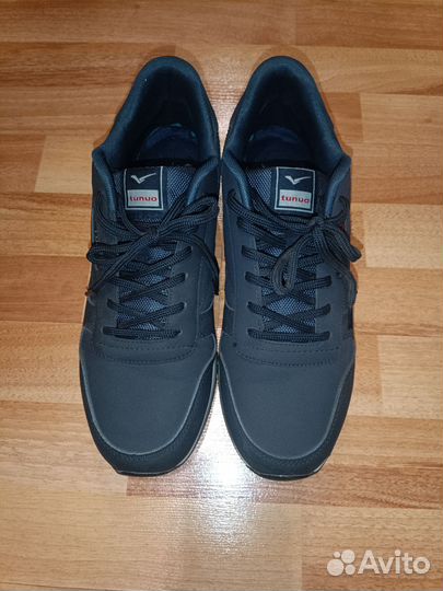 Кроссовки мужские