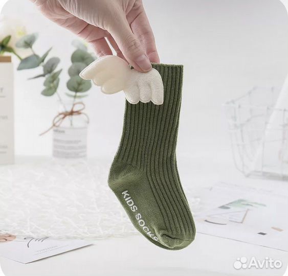 Новые носочки с крыльями (0-1 год)