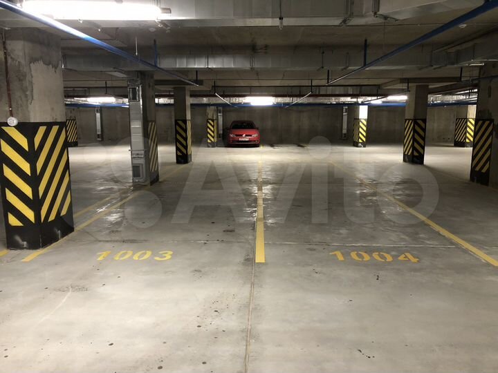 Машиноместо, 14 м²