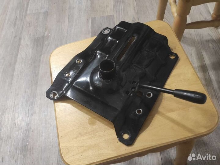 Пиастра для компьютерного кресла