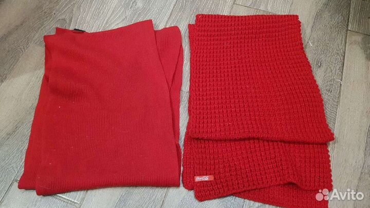 Шарф красный