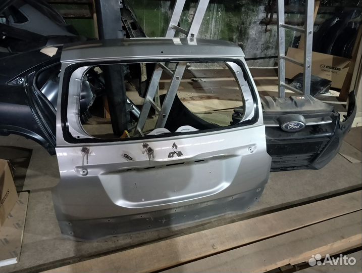 Крышка багажника Mitsubishi Pajero Sport 3
