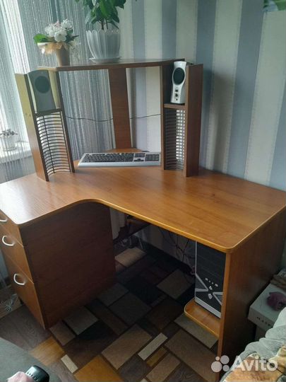 Компьютерный стол бу